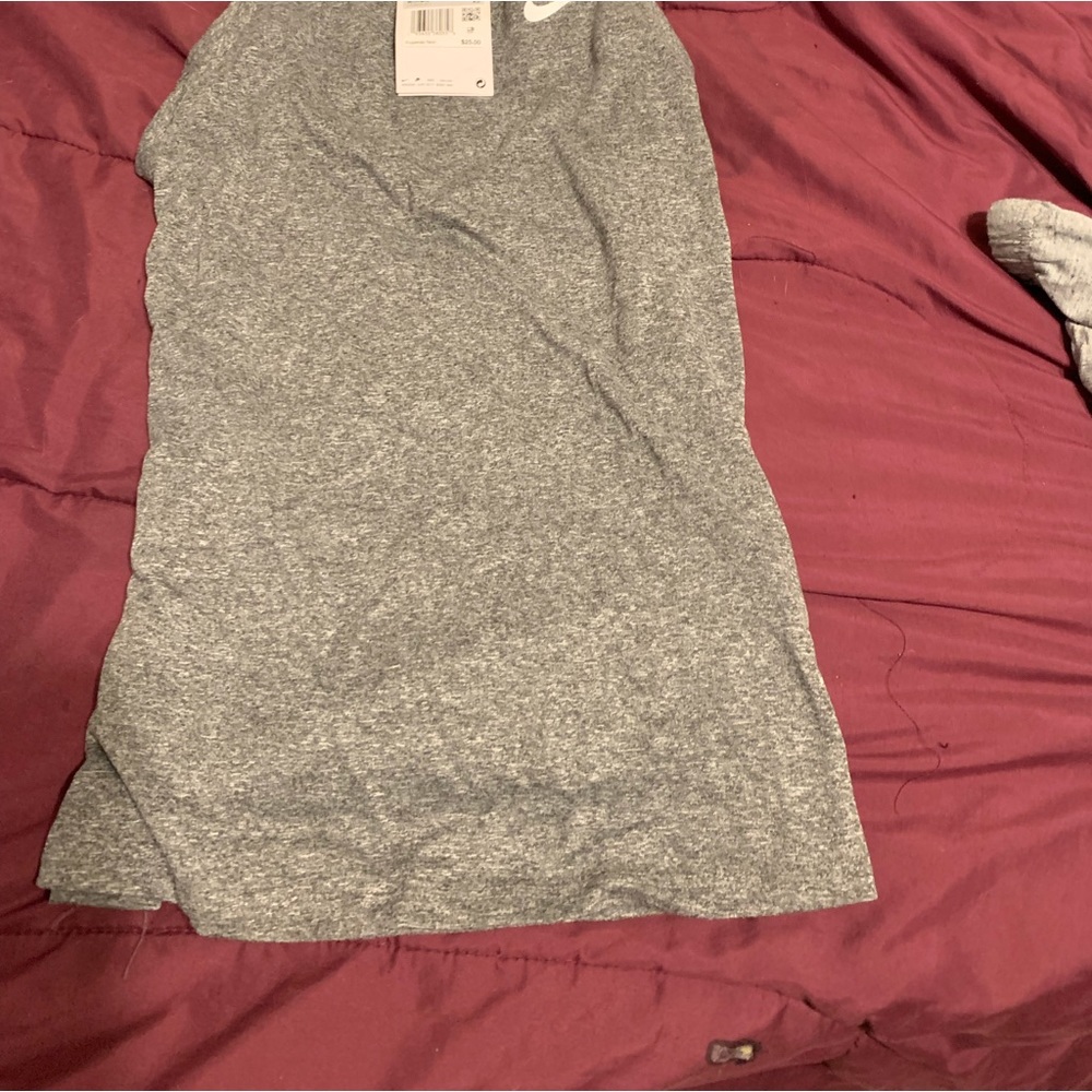 NIKE NWT women’s x-small tank
